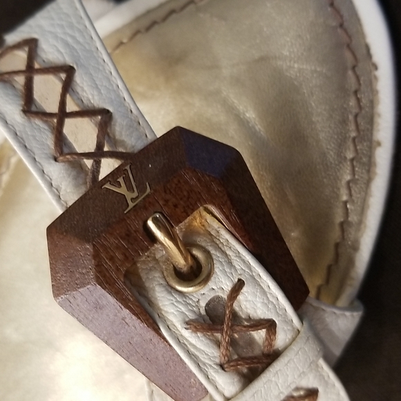 Louis Vuitton Cream Leather Sandals size 7.5 US - Picture 7 of 9